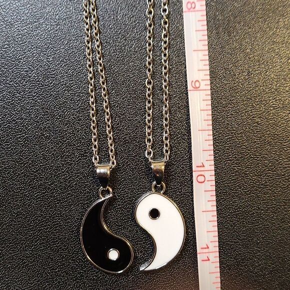 Silver plated ying and yang friendship necklace 11" - Picture 2 of 3
